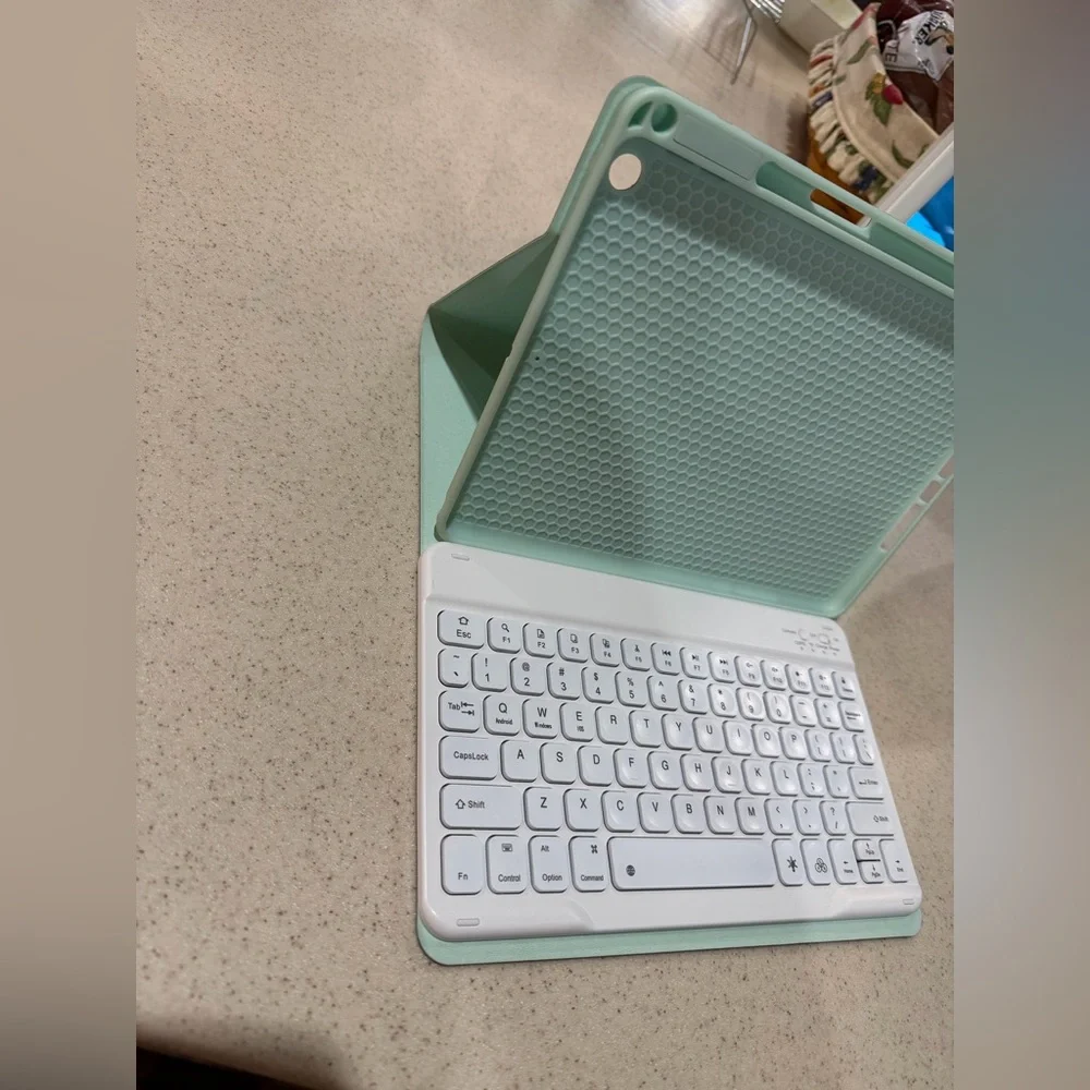 Green and White Bluetooth Keyboard IPad Case